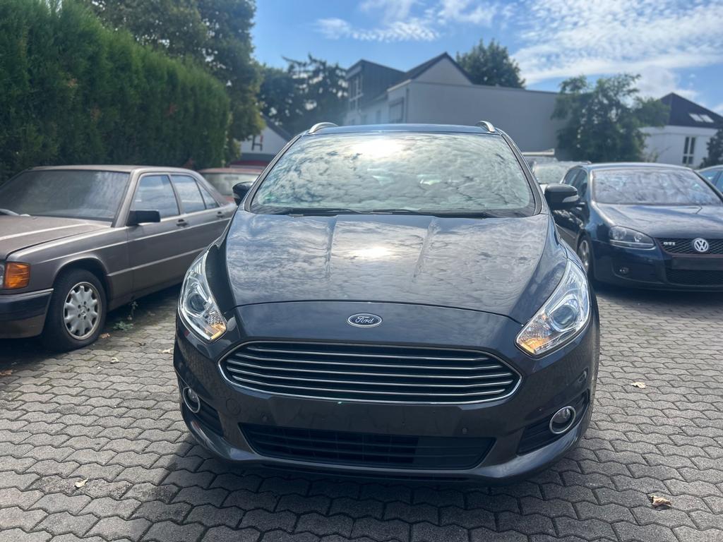 Ford S-Max