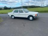Mercedes-Benz Mercedes W 123 230 Oldtimer TOP Zustand  - Mercedes-Benz 230 in Bonn