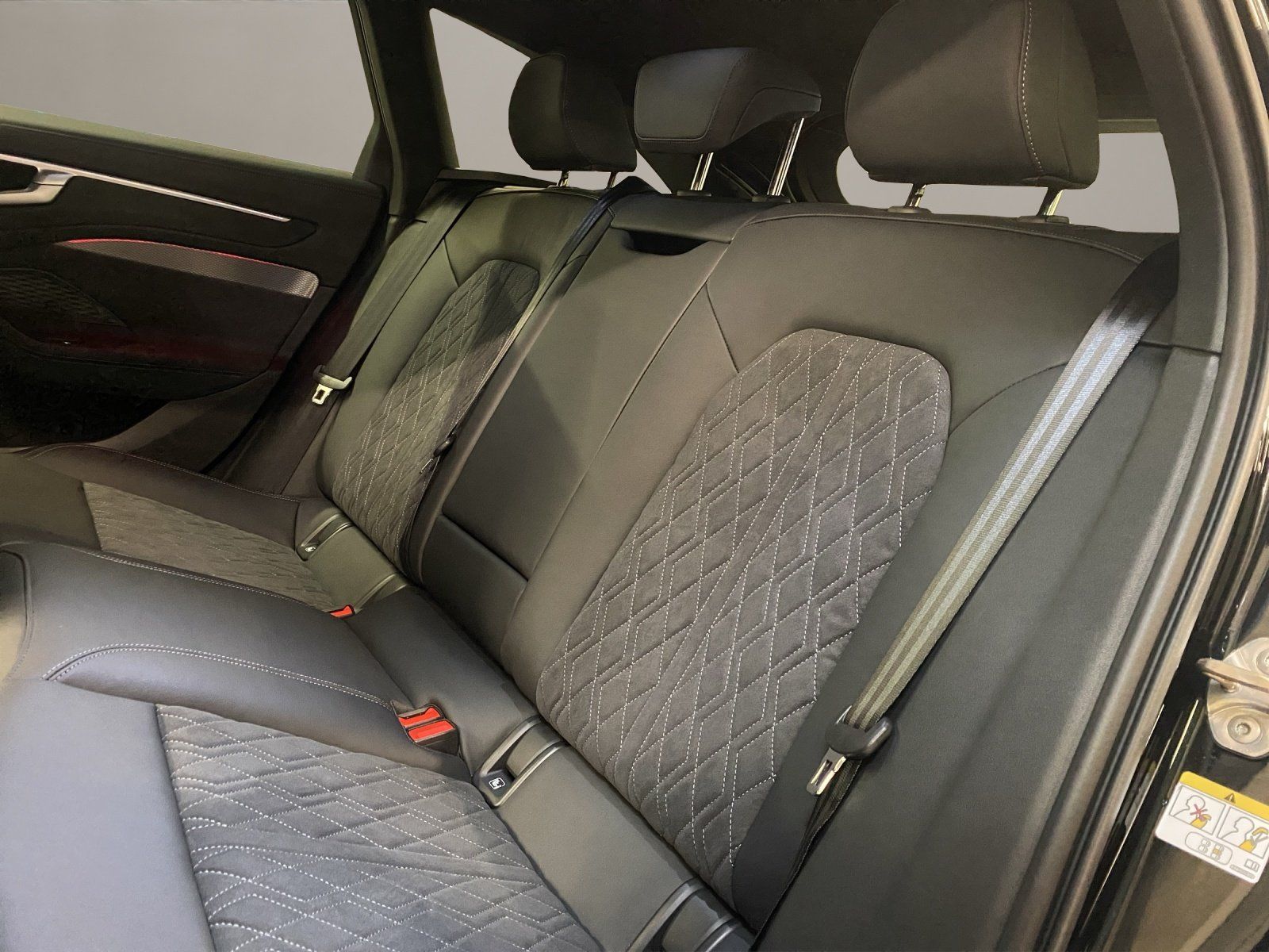 Audi A6 - Bild 15