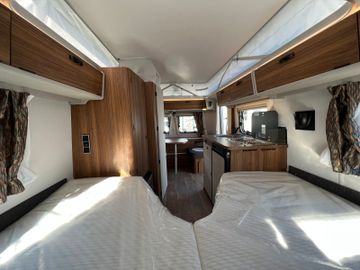 Fahrzeugabbildung HYMER / ERIBA / HYMERCAR Eriba Touring 542 - Legend - Modell 2023