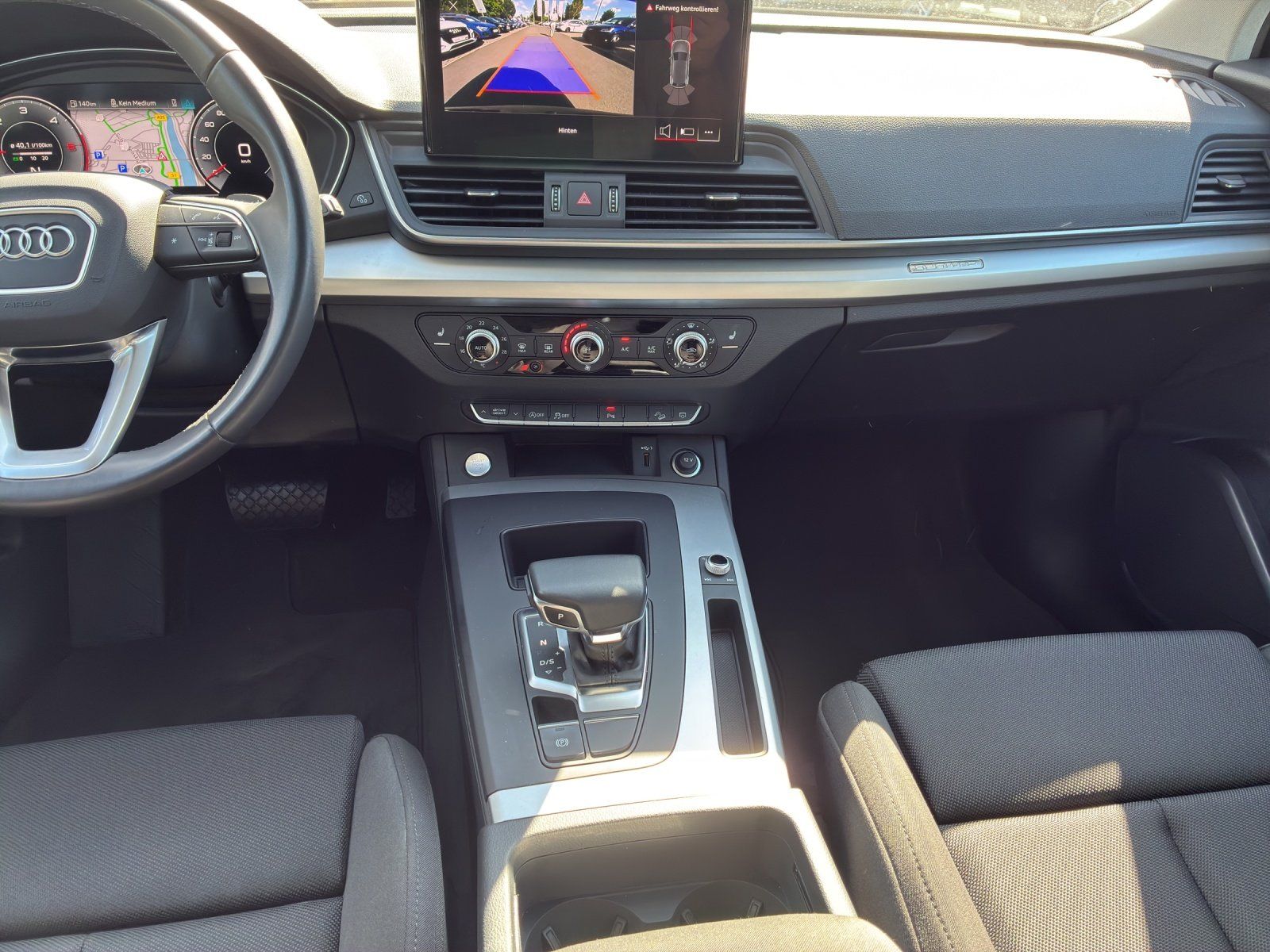 Fahrzeugabbildung Audi Q5 40 2.0 TDI quattro S-Line Kamera,LED,Matrix