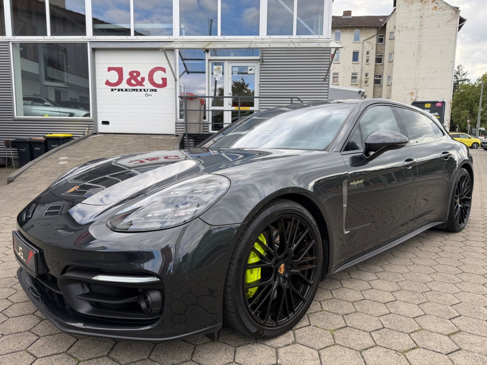 Porsche Panamera Sport Turismo 4 E-Hybrid Platinum Editi imagem 2