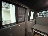 Volkswagen Transporter T5 - Wohnwagen Transport