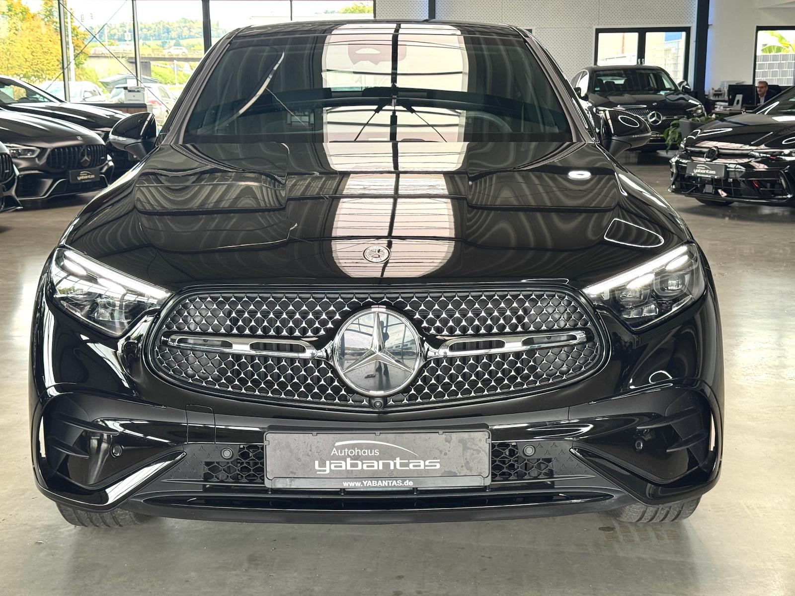 Mercedes-Benz GLC 300 d 4M Coupe AMG KEYLESS-GO AHK Distronic 