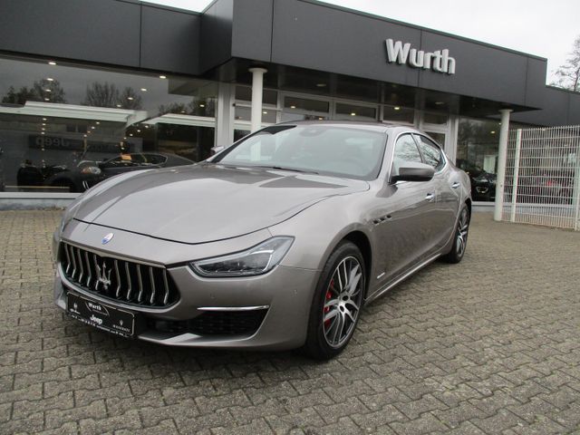 Maserati Ghibli 3.0 GranLusso