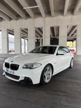 BMW  550i xdrive M Paket ab Werk f10  voll... - BMW 550: Xdrive