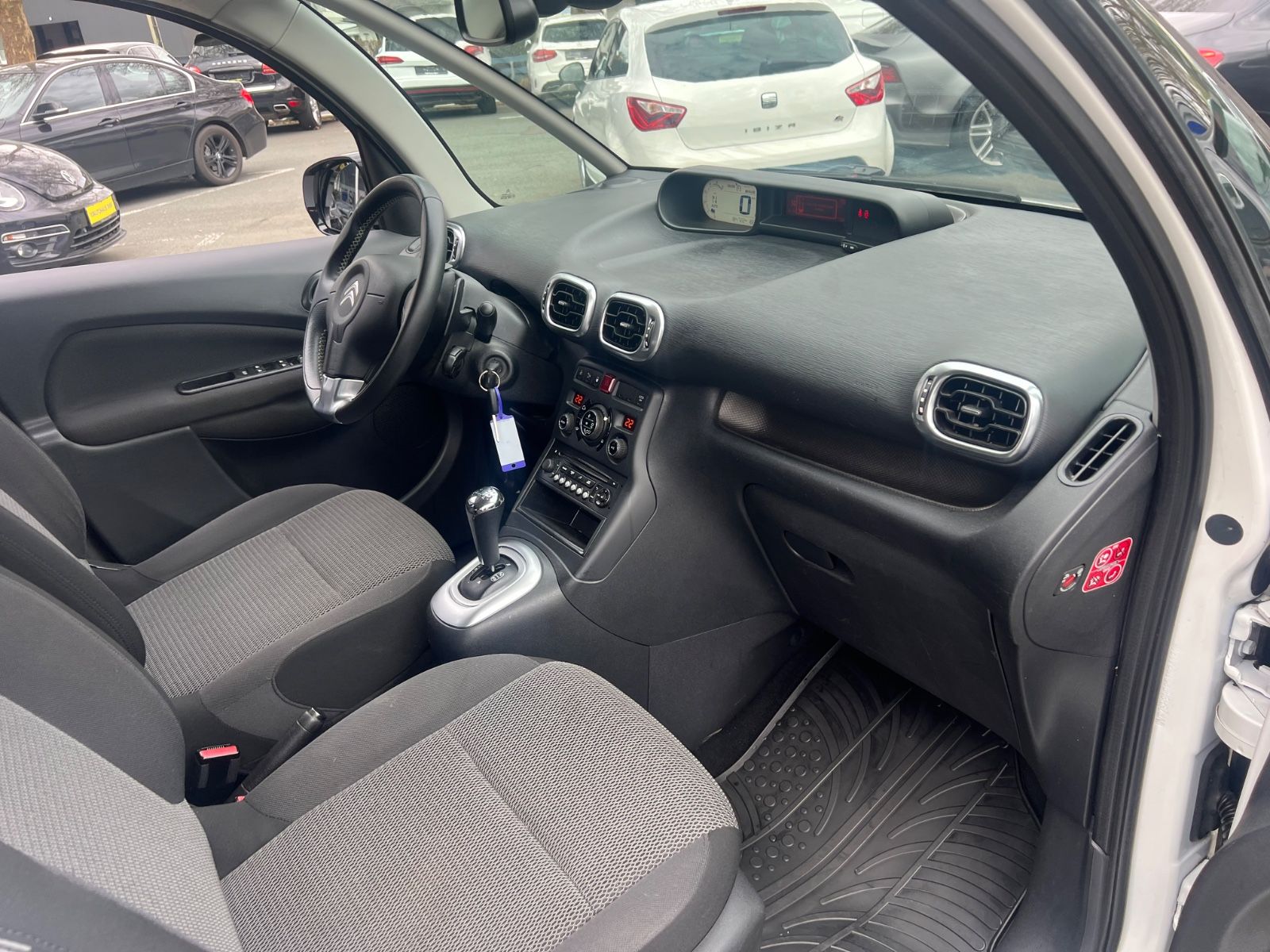 Fahrzeugabbildung Citroën C3 Picasso Selection * AUTOMATIK *SCHECKHEFT*