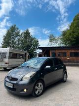 Toyota TOYOTA YARIS 1.4 D-4D - Toyota Yaris mit Diesel-Antrieb: Automatik