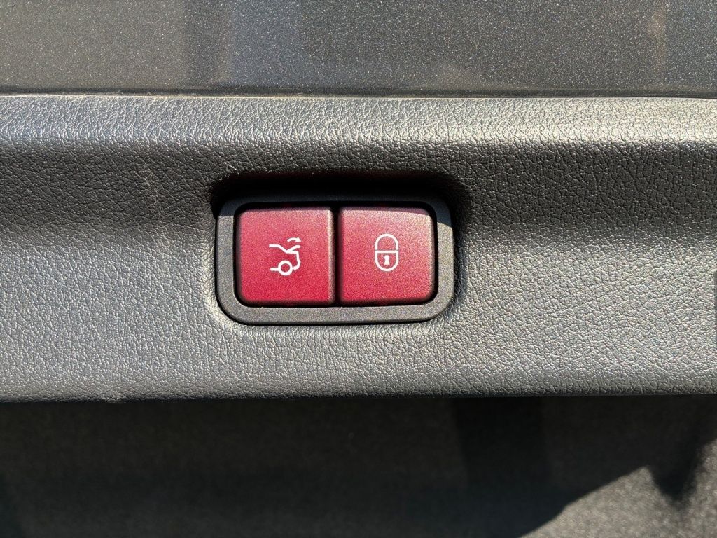 Mercedes-Benz EQE 300 AMG Night+LED+MEMORY+AMBIENTE+HUD+AHK foto 16