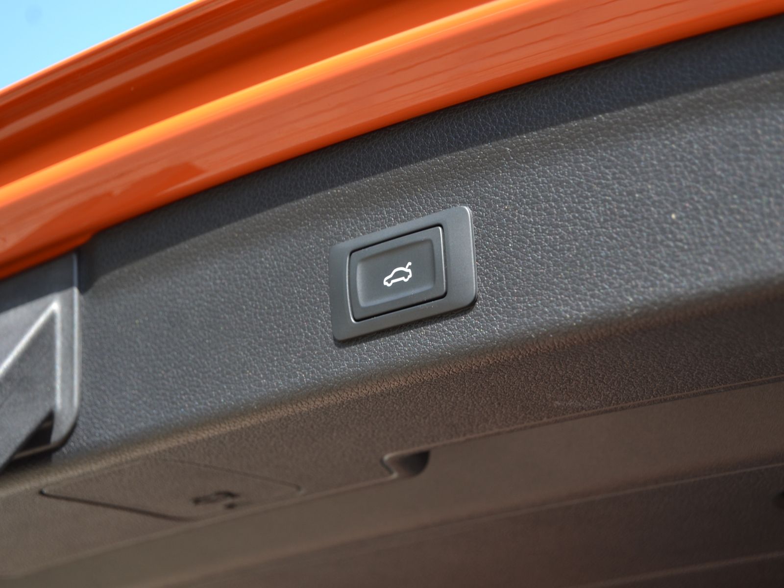 Q3 35 TFSI S-tronic Advanced OPTIK-SW/AHK/LED/18