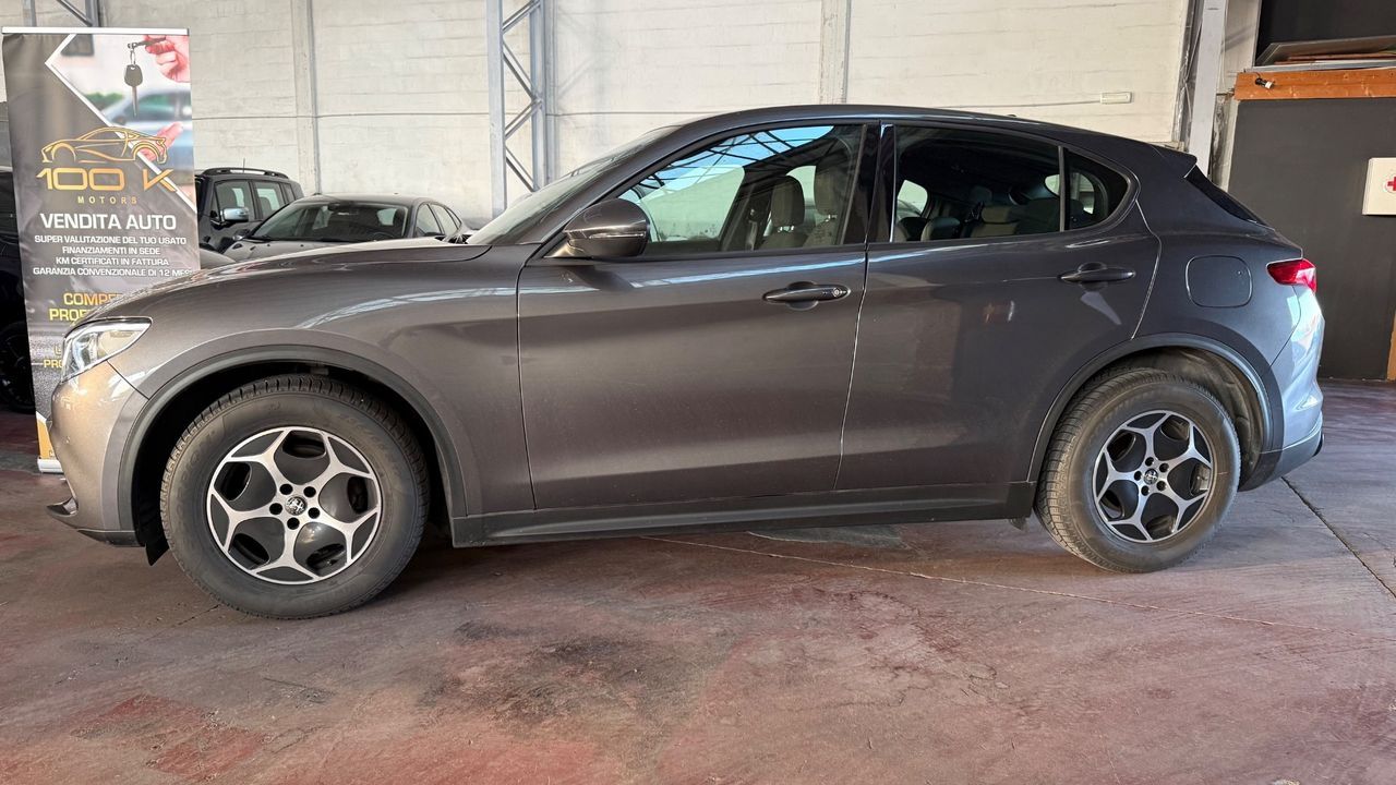 Alfa Romeo Stelvio 2.2 Turbodiesel 160 CV AT8 RW imagem 2
