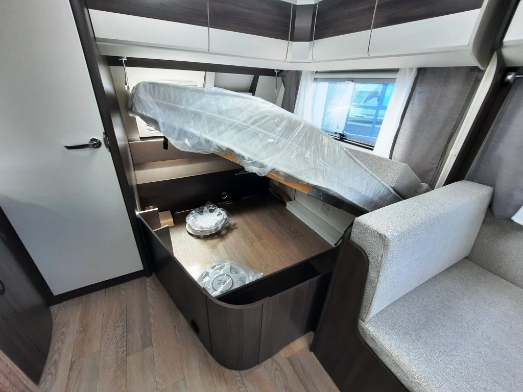 Fahrzeugabbildung Hobby Prestige 720 UKFe Verfüg./Sparen Sie 5.903,- €