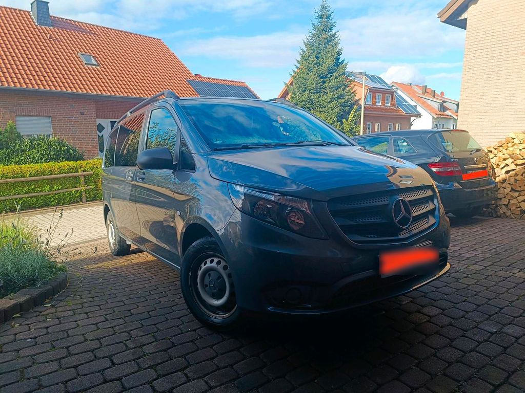 Image of Mercedes-Benz Vito