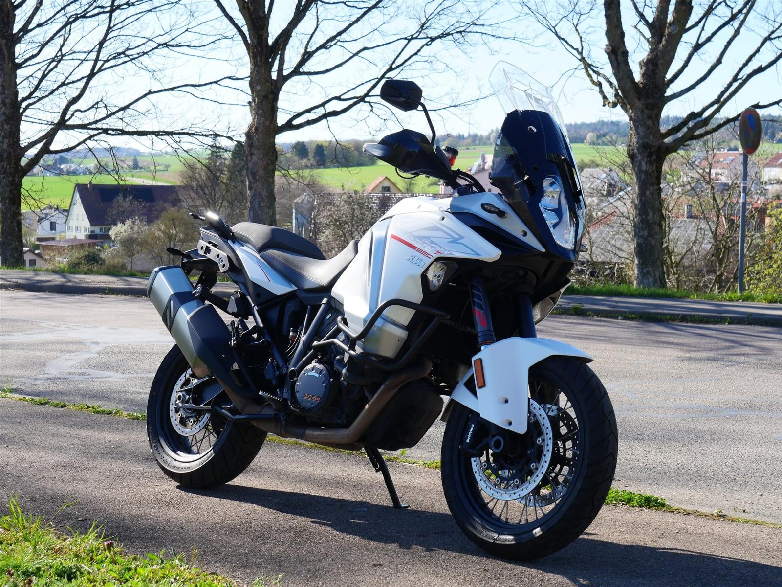 KTM 1290 Super Adventure T