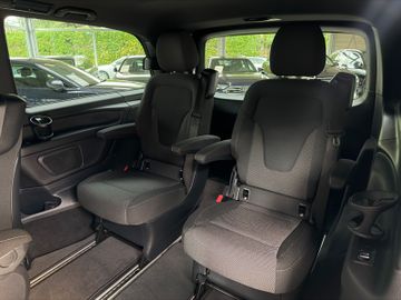 Mercedes V 250 - 8