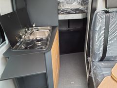 Adria Twin 640 SGX 60 Y Edition, Automatik