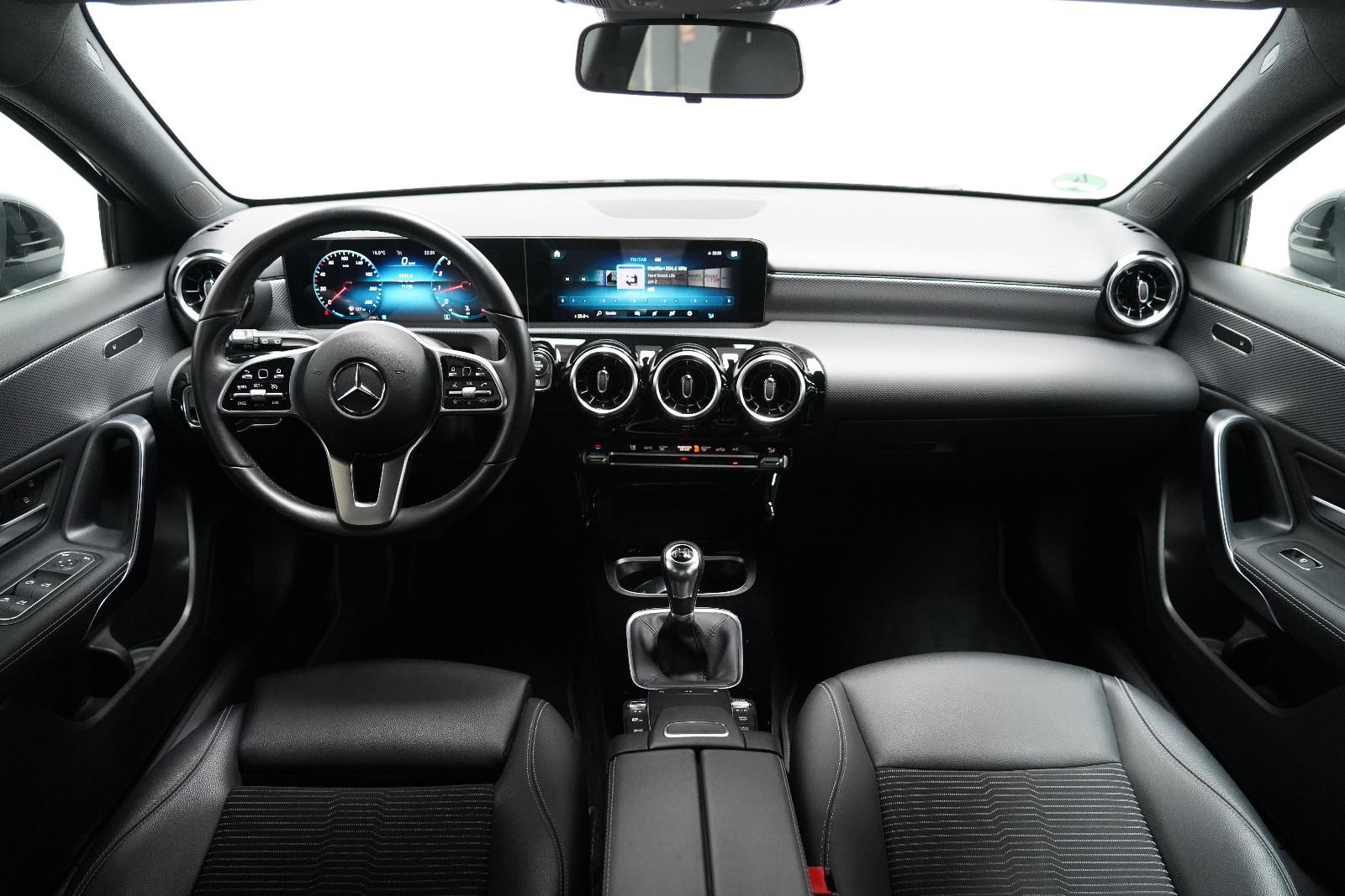 Mercedes-Benz A-Class Progressive Widescreen Kamera MBUX DAB, миниатюра 18