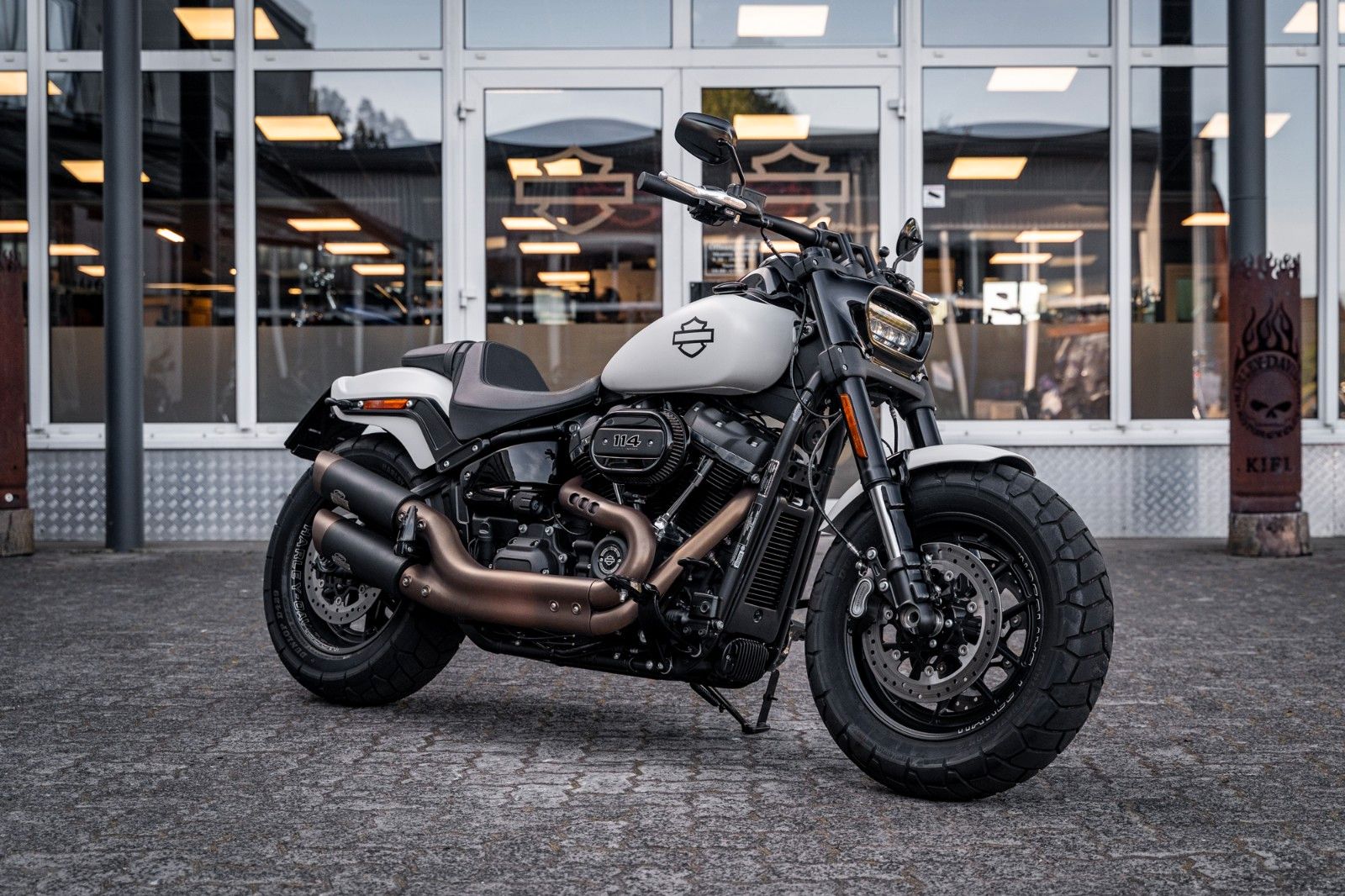 Fahrzeugabbildung Harley-Davidson FXFBS FAT BOB 114 CUI SOFTAIL - Jekill & Hyde