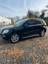 Mercedes-Benz ML 300 cdi 4 Matic Blueefficincy - gebrauchte Mercedes-Benz ML 300 aus dem Jahr 2010