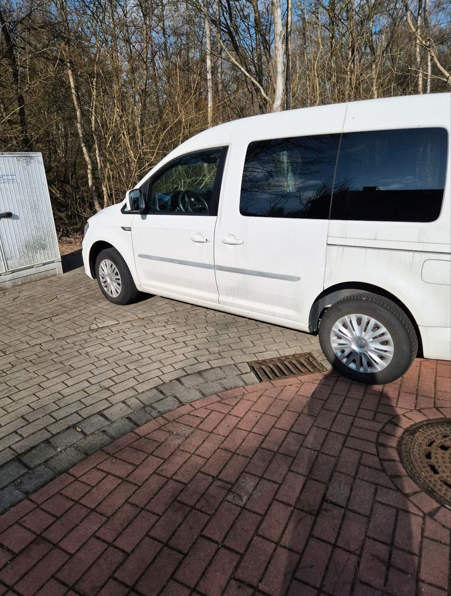 VW VW Caddy 1 2 TSI
