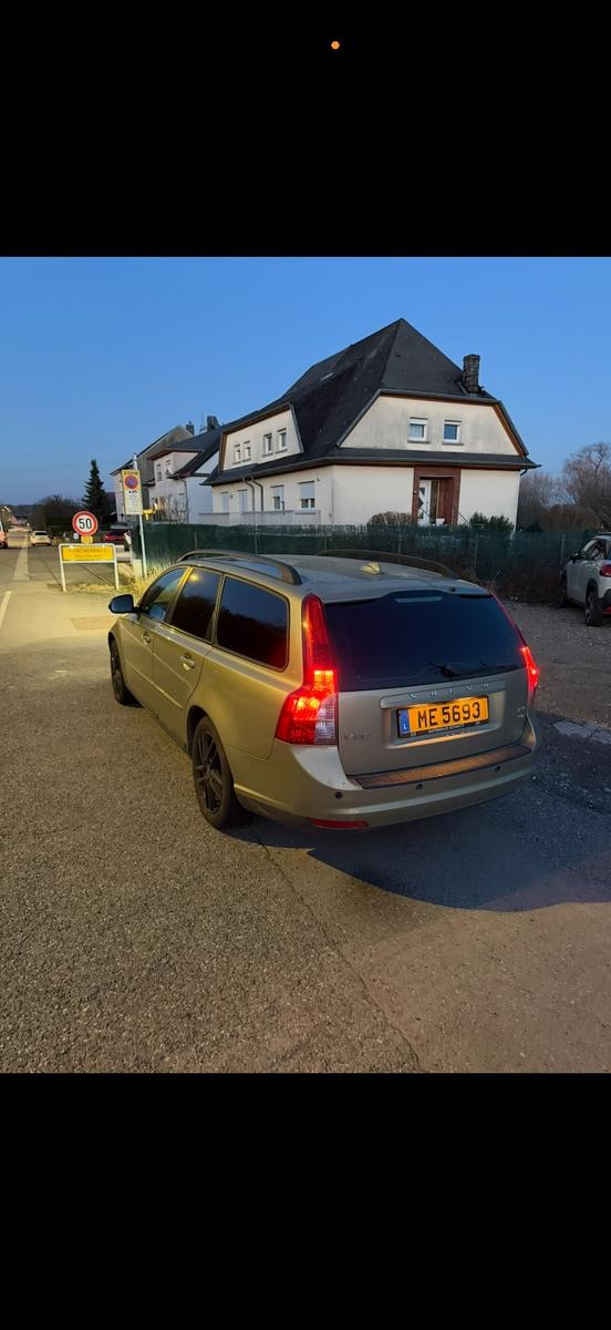 Volvo V50 2010 — двигун 1.560 cm³, 109 HP (80kW)