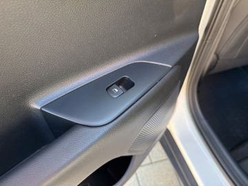 Kia Stonic 1.0T DCT7 Platinum Edition Kamera SHZ