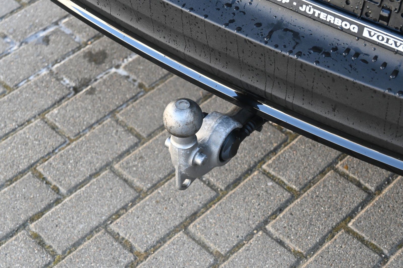 Fahrzeugabbildung Volvo XC40 T4 Recharge Plus Dark*LED*STHZ*CAM*AHK