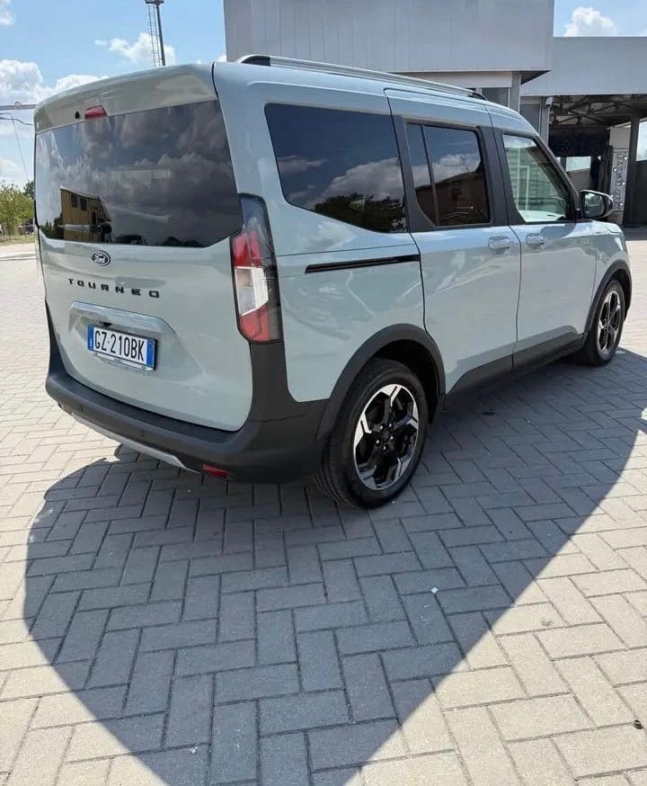 Other Ford Tourneo Courier 1.0 EcoBoost Powershift Tit imagem 3