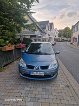 Renault Reno Scenik 2.  1.9 TDI - Renault Scenic aus 2006 mit Diesel-Antrieb