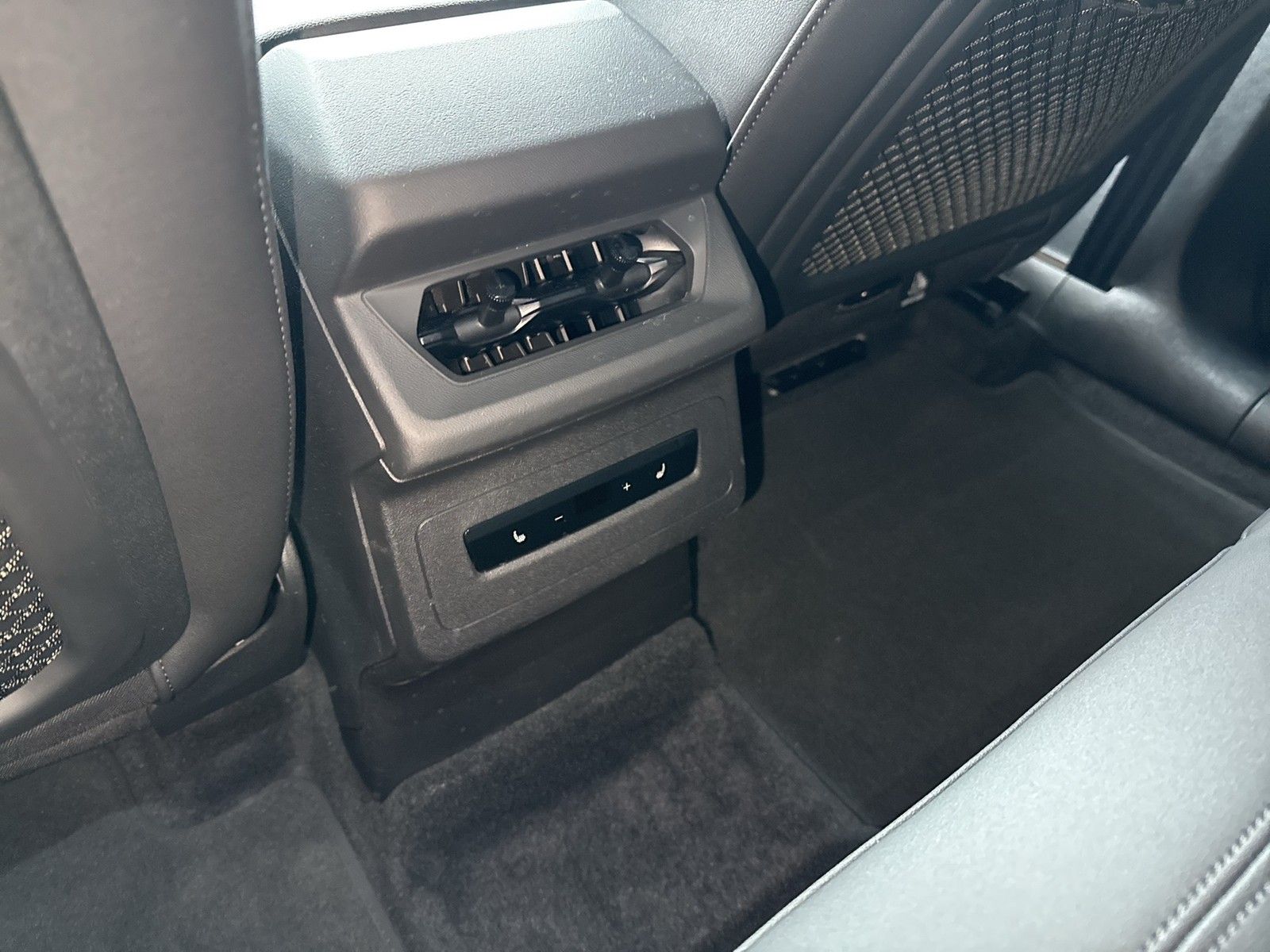 Audi Q6 e-tron - Bild 14