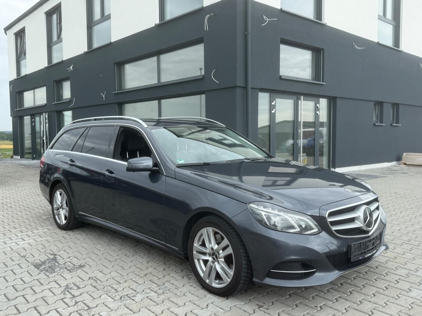 Mercedes-Benz E 300**NEUES MODELL**BlueTec Hybrid*Top Zustand*