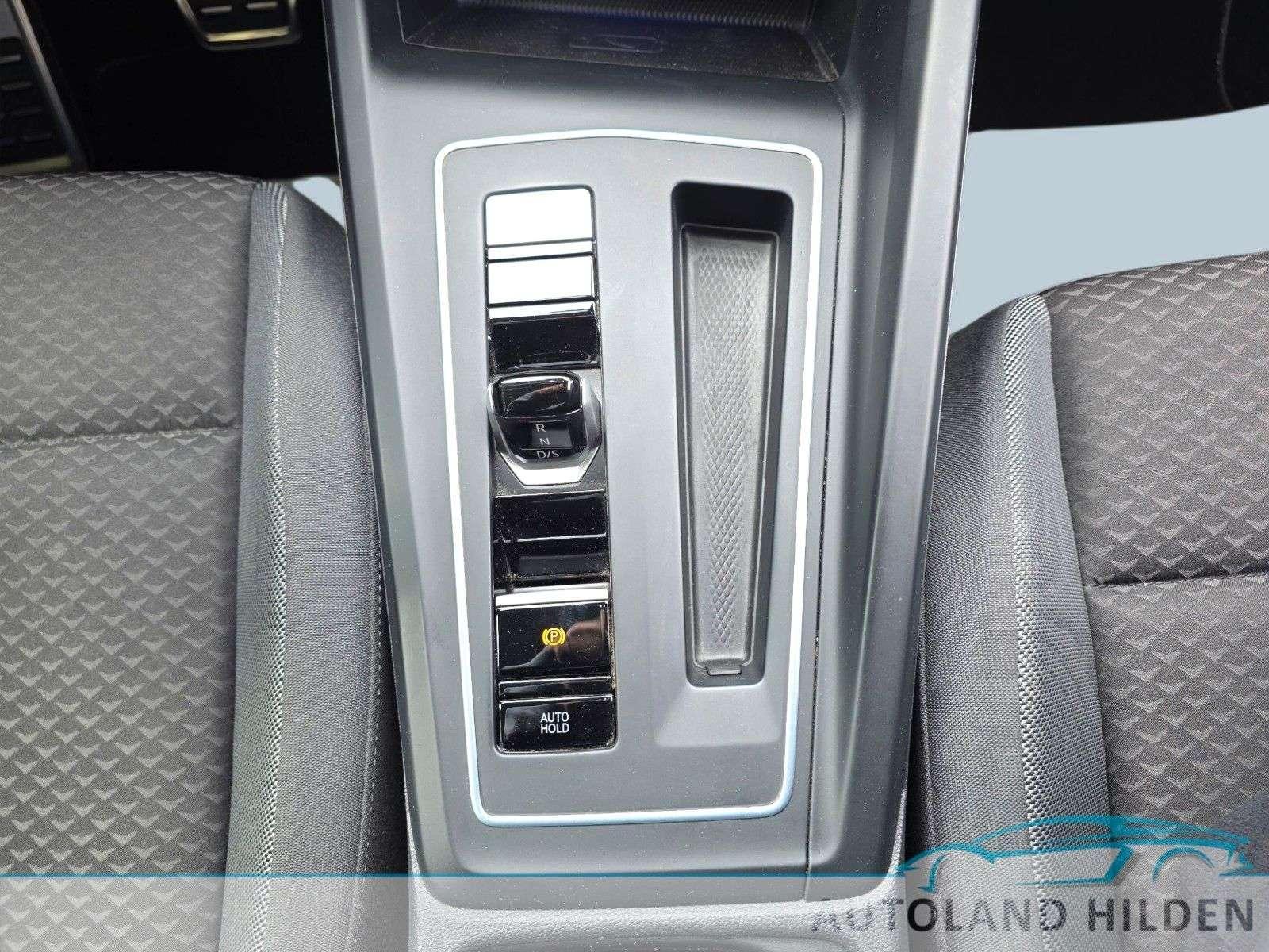 Volkswagen Golf VIII Lim. Active 2.0 TDI Aut/Kamera/ACC/LED, миниатюра 21
