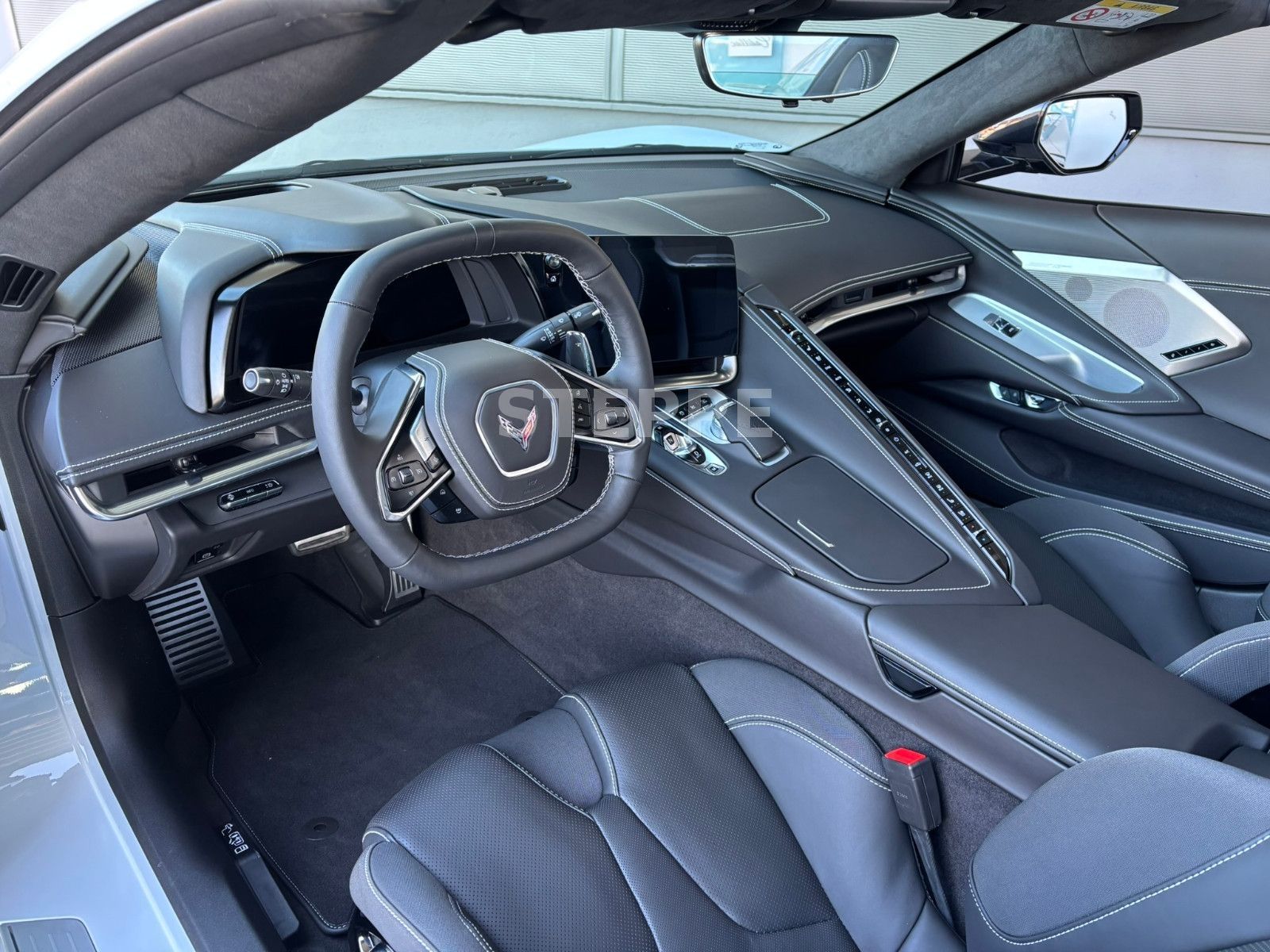 Corvette C8 Stingray Convertible 3LT Europamodell STEPPE