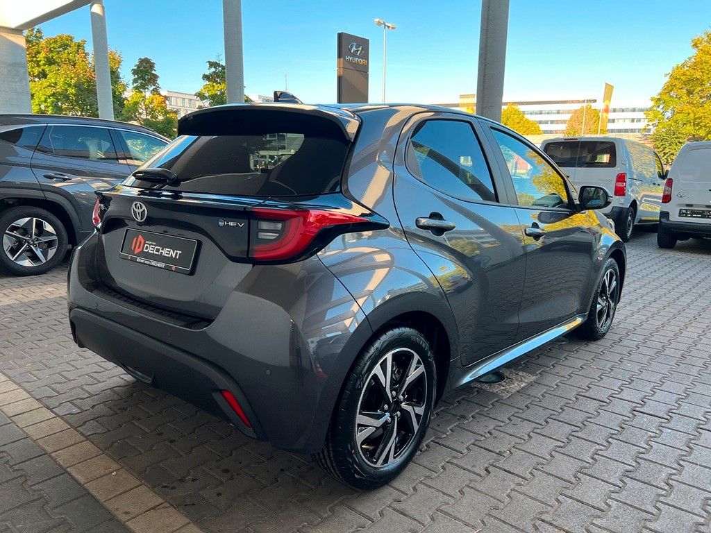 Fahrzeugabbildung Toyota Yaris Hybrid Teamplayer Comfortpaket