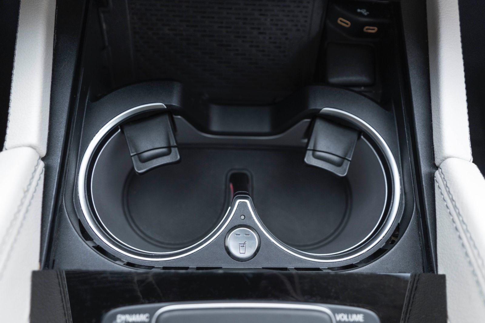 Fahrzeugabbildung Mercedes-Benz GLE 450 4Matic BURMESTER 360° MULTIBEAM PANO