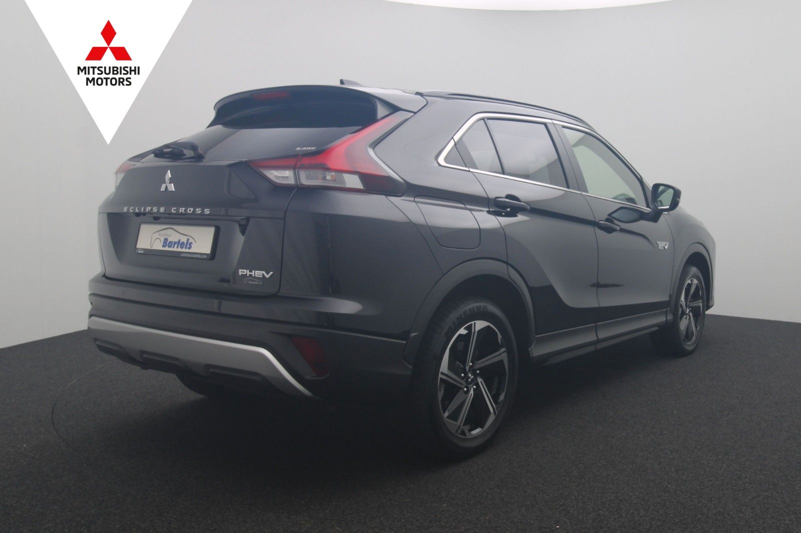 Fahrzeugabbildung Mitsubishi Eclipse Cross Plus Hybrid 4WD
