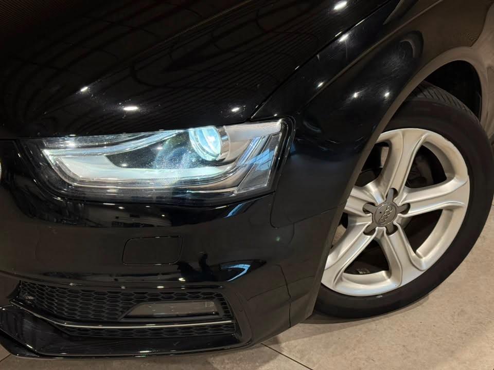 Audi A4 2015 — вигляд ззаду