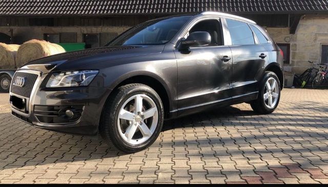 Audi Q5 2.0TDI, 170PS, BJ.12/09, 147tkm