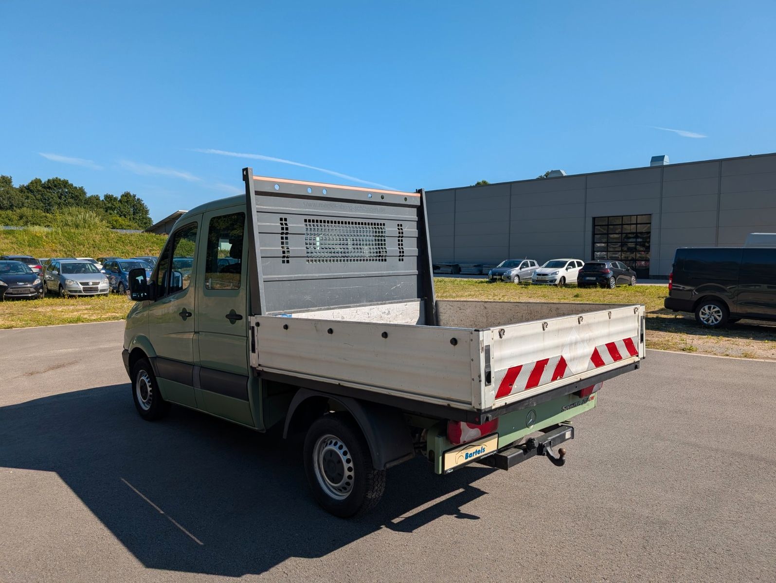 Fahrzeugabbildung Mercedes-Benz Sprinter Pritsche DoKa AHK