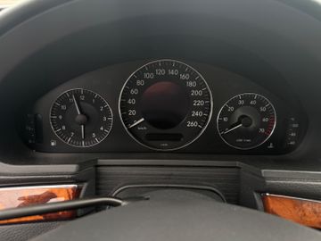 Mercedes E 500 - 11