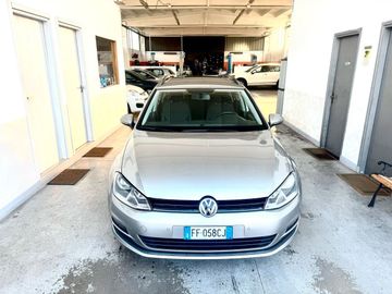 Volkswagen Golf - 4
