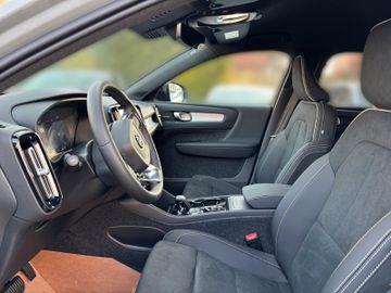 Volvo XC40 Plus Black Edition 2WD*360°*Licht-P*