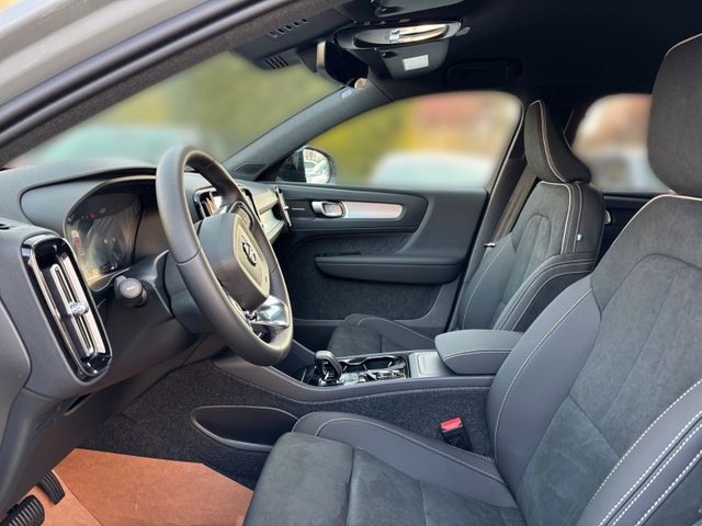 Volvo XC40 Plus Black Edition 2WD*360°*Licht-P*