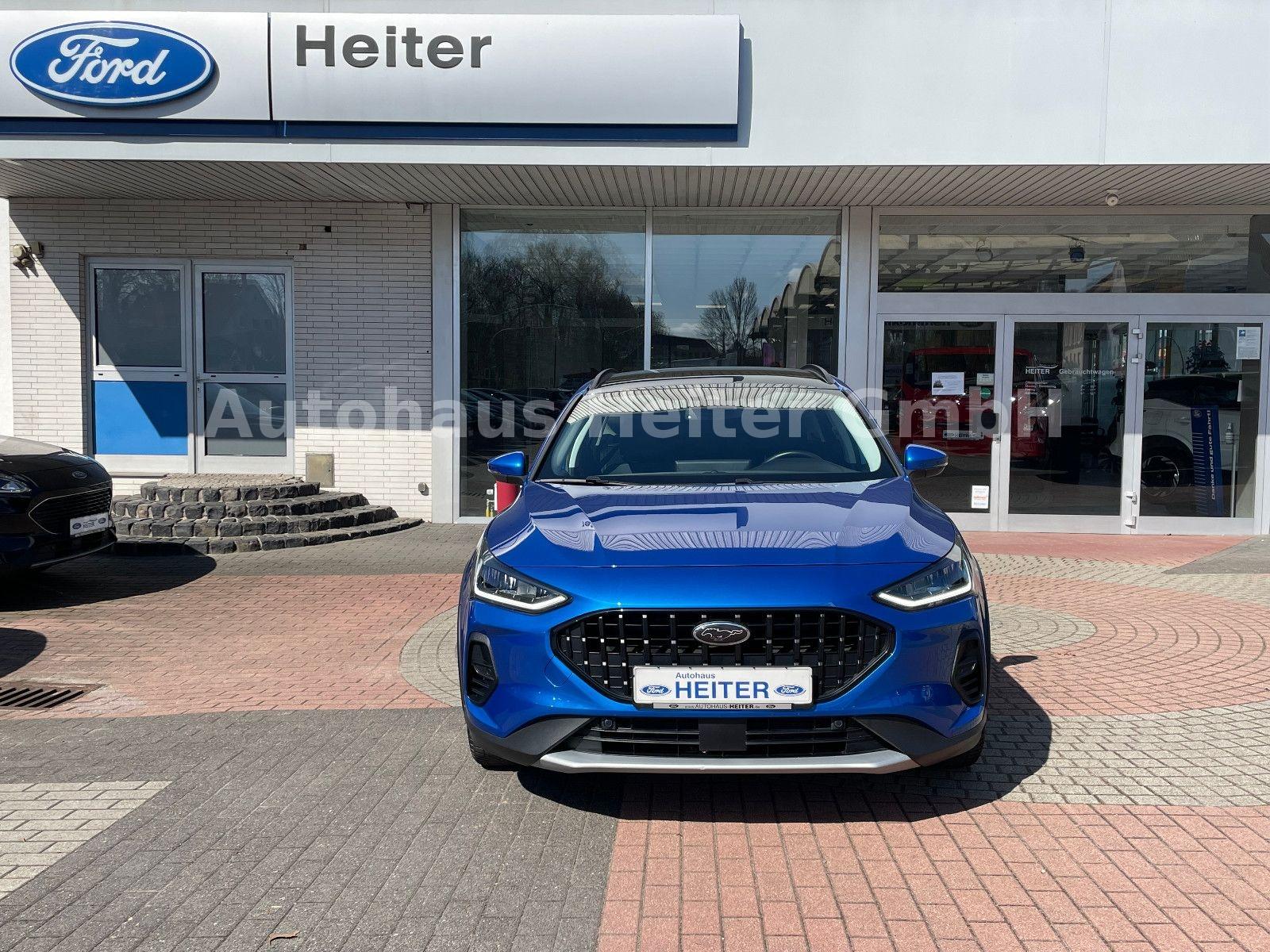 Ford Focus Automatik Active X / Leder+Pano+e.Klappe
