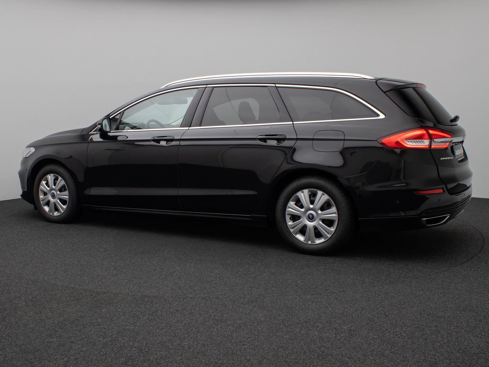 Fahrzeugabbildung Ford Mondeo Turnier Titanium Kamera AHK Winter 8fach