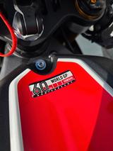 Yamaha YZF R 1 60 th Anniversary Edition Akrapovic - YAMAHA WEIß R1