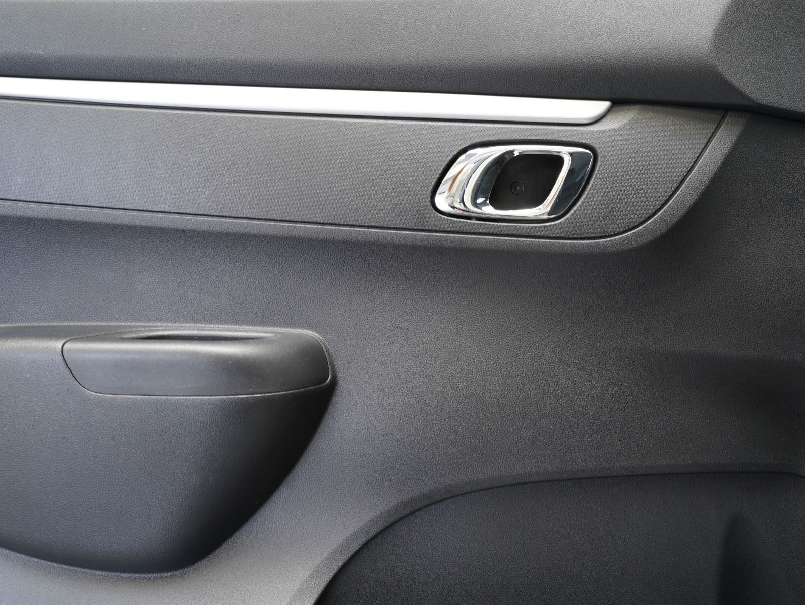Fahrzeugabbildung Dacia Spring Electric Comfort Plus