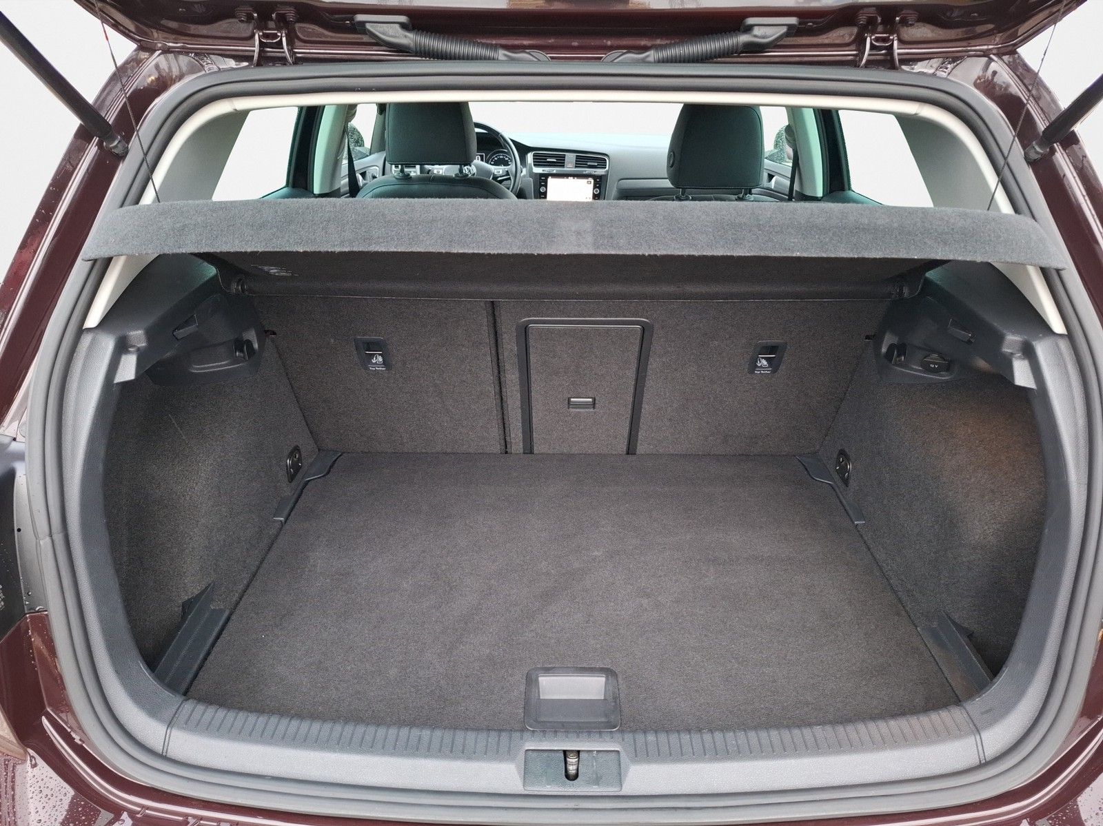 VW Golf VII 1.6 TDI Comfortline NAVI / LEDER / STAN - Image 16