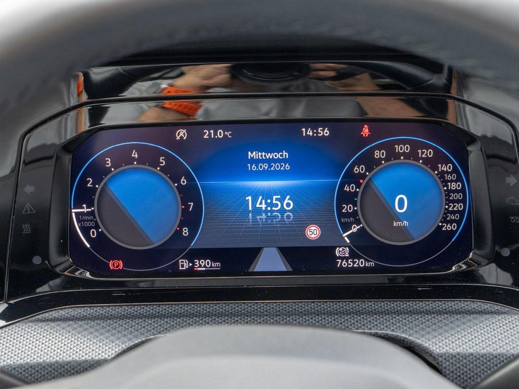 Volkswagen Golf VIII 1.0 TSI United AHK, Harman Kardon, миниатюра 14