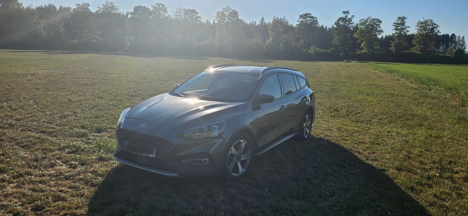 Ford Focus 2,0 EcoBlue 110kW Active X Turnier A. ...